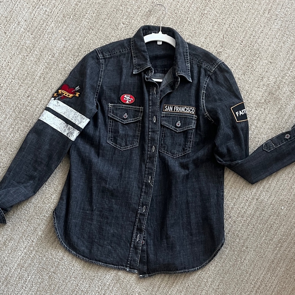 Wear by Erin Andrews Black Denim San Francisco Patch Shirt, XS